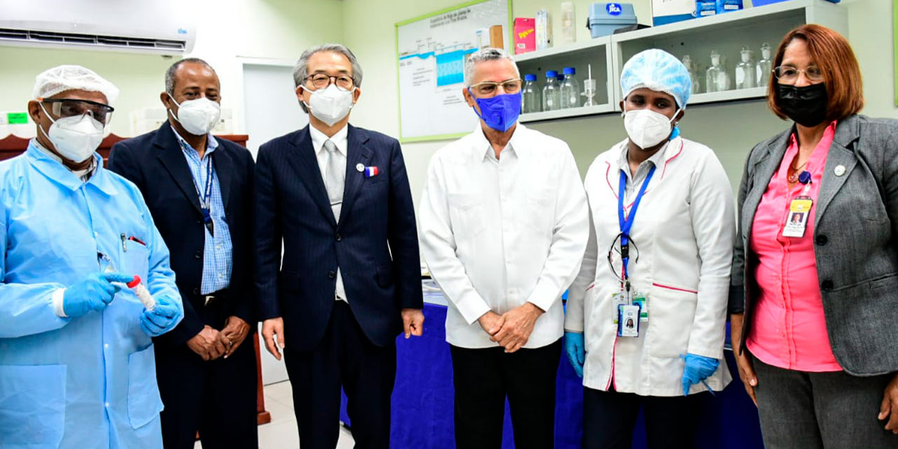 Alcalde de Santo Domingo Este pone en funcionamiento Laboratorio de Calidad de Agua donado por Japón